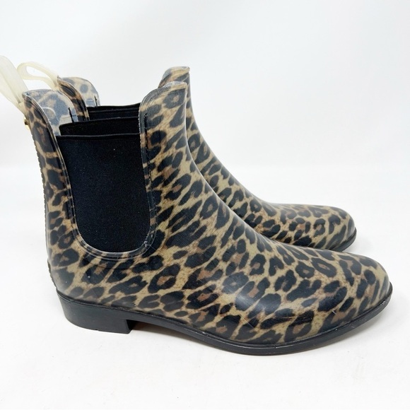 SAM EDELMAN TINSLEY RUBBER LEOPARD RAIN CHELSEA BOOTIES WOMENS SZ 7 - Picture 1 of 9